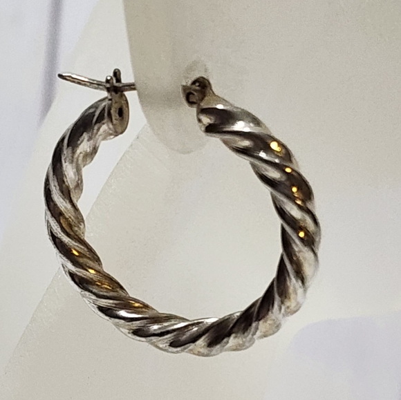 Sterling Silver Twisted Style Hoop Earrings Italy - Picture 1 of 3